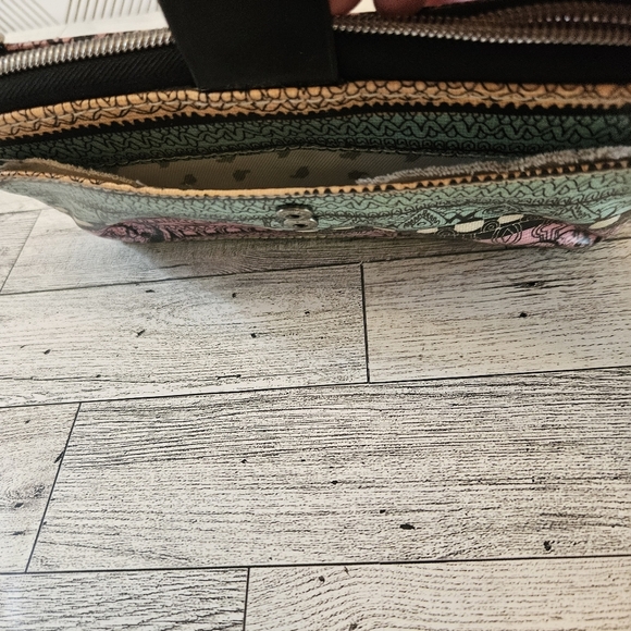 Sakroots Large Smartphone Crossbody Wallet Organizer Artist Circle - Picture 3 of 7